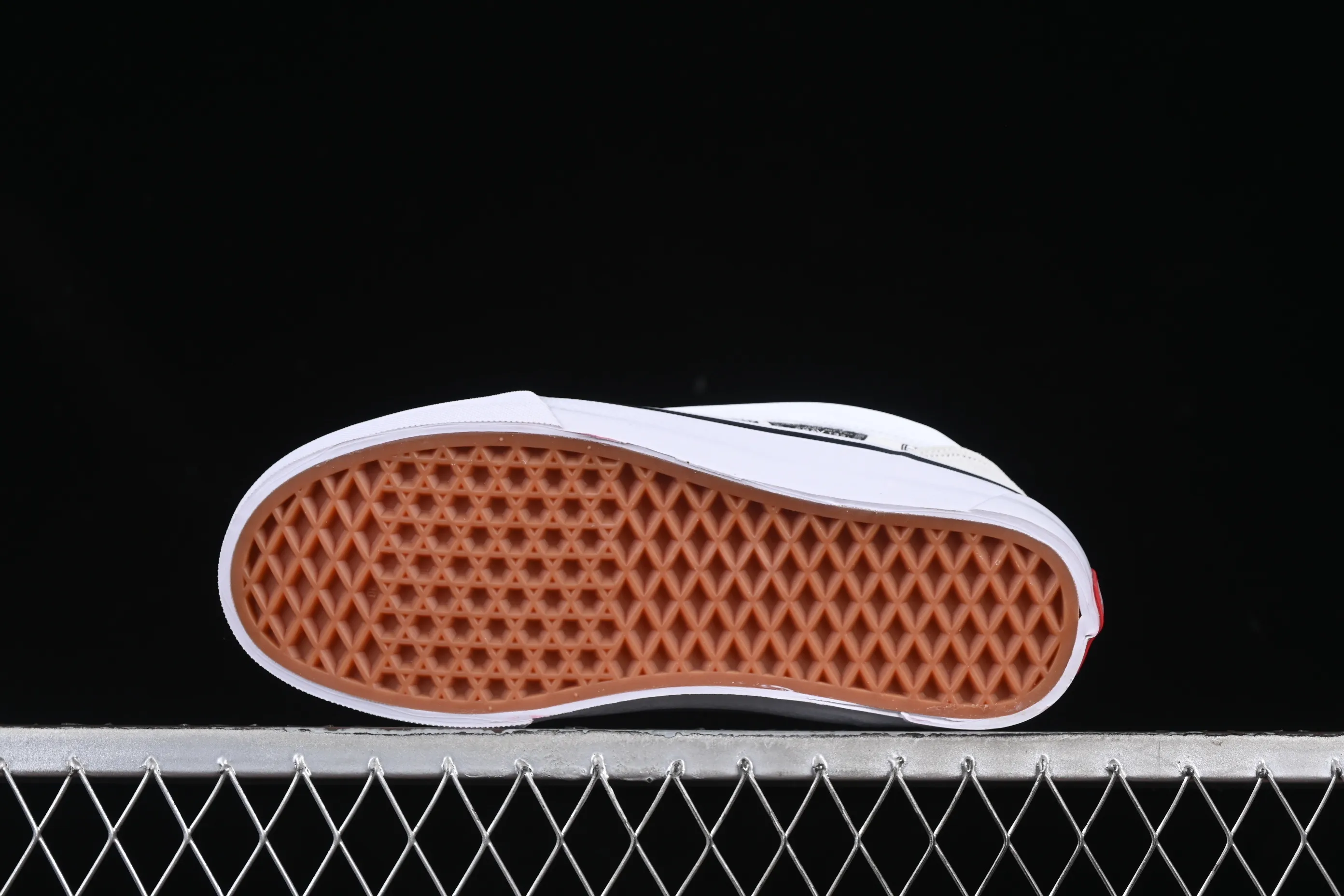 All categories Vans Vans series Vans Low Vans low-top Vans Knu Skool Vans low-top retro casual fat bread shoes VN000CS0239